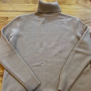 Zara beige sweater
